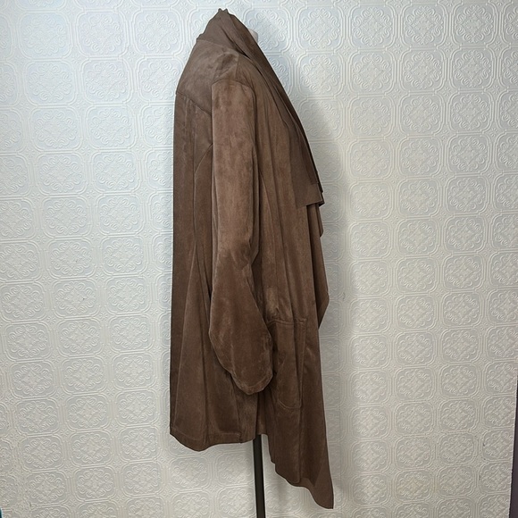 Carolina Belle Montreal | Taupe Waterfall Open Front Jacket - Picture 4 of 10